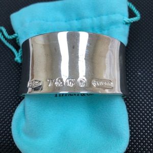 Wide Tiffany&Co cuff